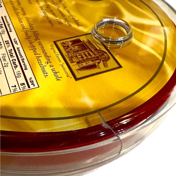 FERRERO ROCHER CLEAR HEART CHOCOLATE BOX VALENTINE GIFT ENGAGEMENT PROPOSAL 7.75 - Picture 4 of 4